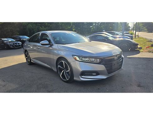 Used 2020 Honda Accord Sport image 4