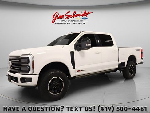 Used 2025 Ford F350 Platinum w/ Tremor Off-Road Package AWD/4WD image 1