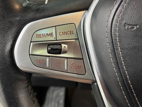 Used 2021 BMW X7 xDrive40i w/ Premium Package image 35