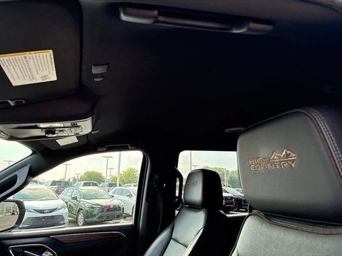 Used 2021 Chevrolet Tahoe High Country AWD/4WD image 28