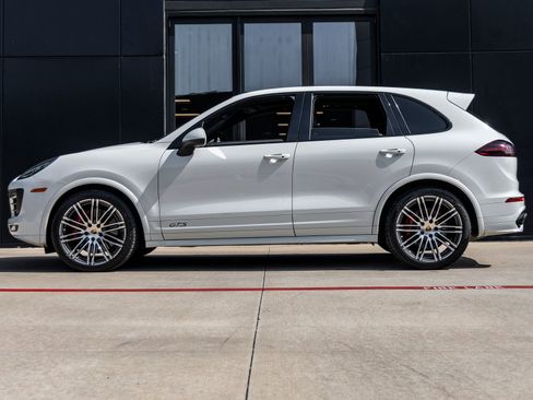 Certified 2017 Porsche Cayenne GTS AWD/4WD image 2