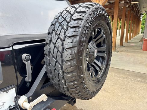 Used 2015 Jeep Wrangler Sport w/ Quick Order Package 24S AWD/4WD image 24