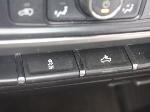 Used 2017 Chevrolet Silverado 1500 LT w/ Texas Edition image 21