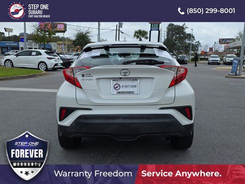 Used 2018 Toyota C-HR XLE image 7