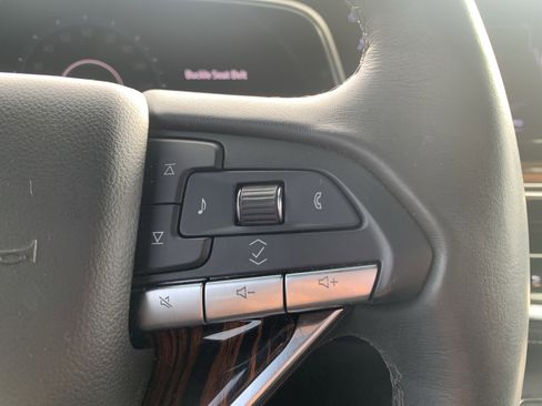 Used 2021 Cadillac Escalade Premium Luxury w/ Driver Assist Tech Package image 20