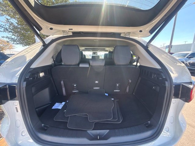 Certified 2024 MAZDA CX-90 3.3 Turbo w/ Preferred Package AWD/4WD image 23