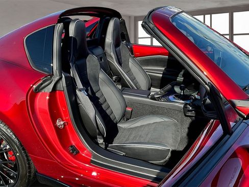 New 2025 MAZDA MX-5 Miata RF Club image 13