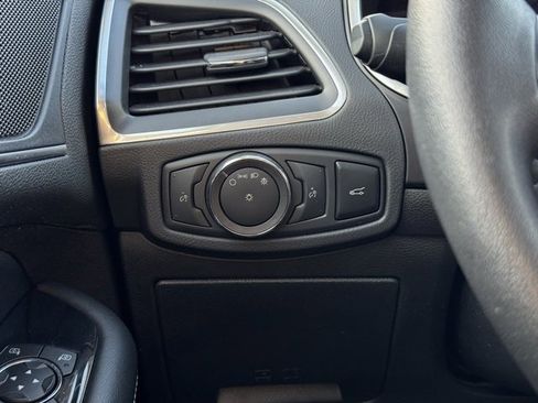 Certified 2018 Ford Edge Titanium w/ Equipment Group 302A image 34