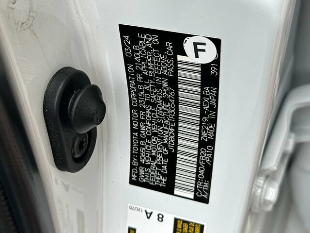 Used 2024 Toyota Corolla LE FWD image 33