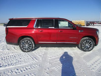 New 2026 GMC Yukon XL Denali w/ Sun & Power Step Package
