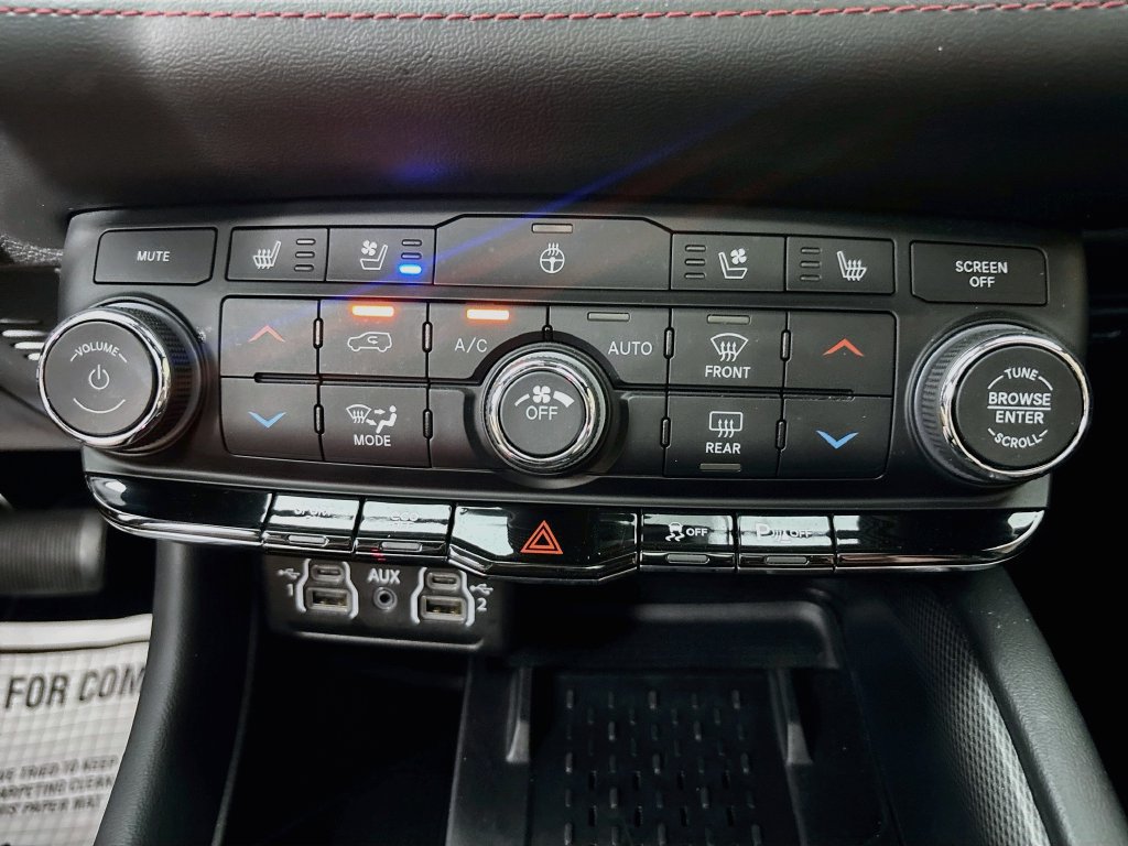Used 2025 Dodge Durango R/T AWD/4WD image 18