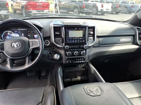 Used 2021 RAM 1500 Laramie w/ Night Edition image 12