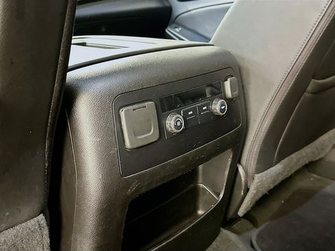 Used 2018 Chevrolet Tahoe LT image 28