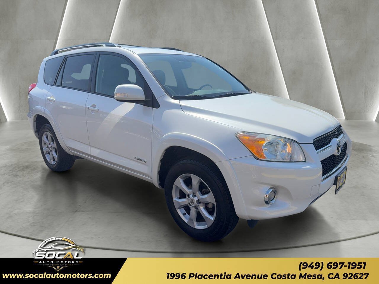Used 2011 Toyota RAV4 Limited w/ Limited Extra Value Pkg FWD image 7