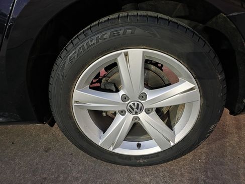 Used 2012 Volkswagen Passat 2.5 SE image 29