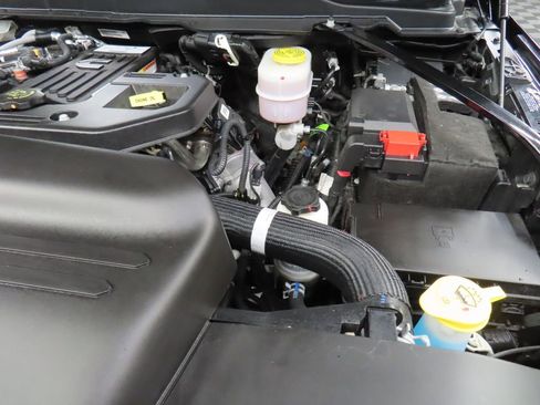 Used 2025 RAM 2500 Big Horn AWD/4WD image 33