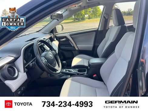 Used 2018 Toyota RAV4 XLE w/ Plus Extra Value Package AWD/4WD image 20