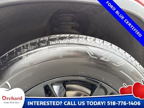 Used 2023 Chevrolet Traverse LT w/ Midnight/Sport Edition image 12