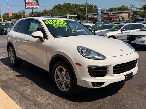 Used 2016 Porsche Cayenne S w/ Premium Package AWD/4WD image 5