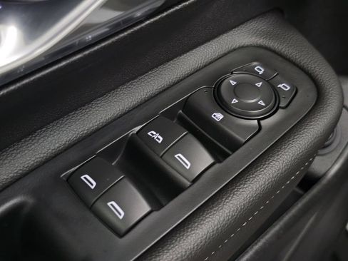Used 2022 GMC Terrain SLE w/ Driver Convenience Package FWD image 30