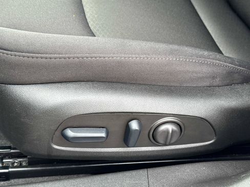 Used 2024 Chevrolet Malibu LT image 20