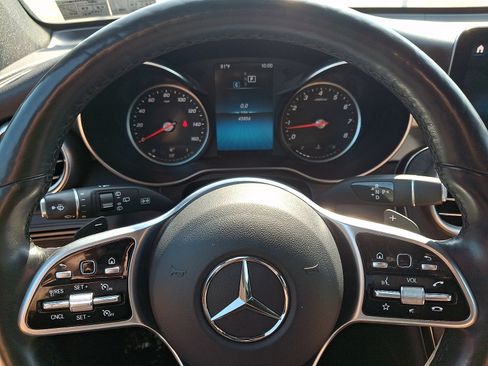Used 2021 Mercedes-Benz GLC 300 4MATIC w/ Premium Package image 18