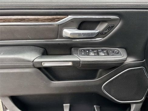 Used 2019 RAM 1500 Laramie image 24