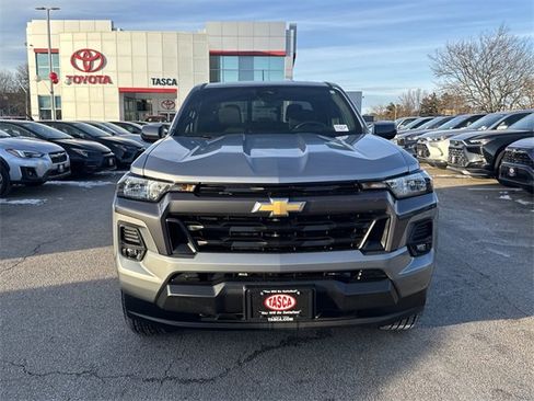 Used 2023 Chevrolet Colorado LT w/ LT Convenience Package image 2