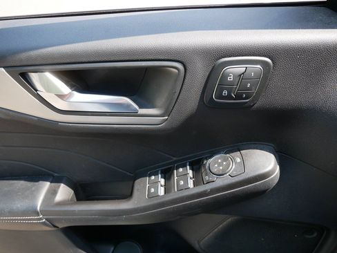Used 2021 Ford Escape SEL w/ Technology Package AWD/4WD image 16