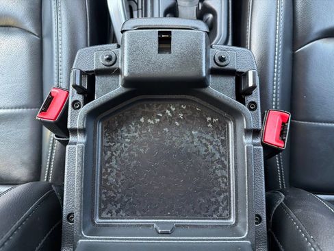 Used 2020 Jeep Wrangler Unlimited Sahara AWD/4WD image 41