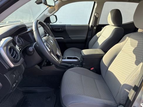 Used 2023 Toyota Tacoma TRD Sport image 18