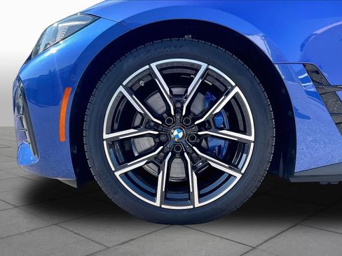 Used 2025 BMW i4 xDrive40i w/ M Sport Package AWD/4WD image 10