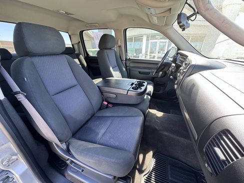 Used 2013 Chevrolet Silverado 1500 LT AWD/4WD image 33