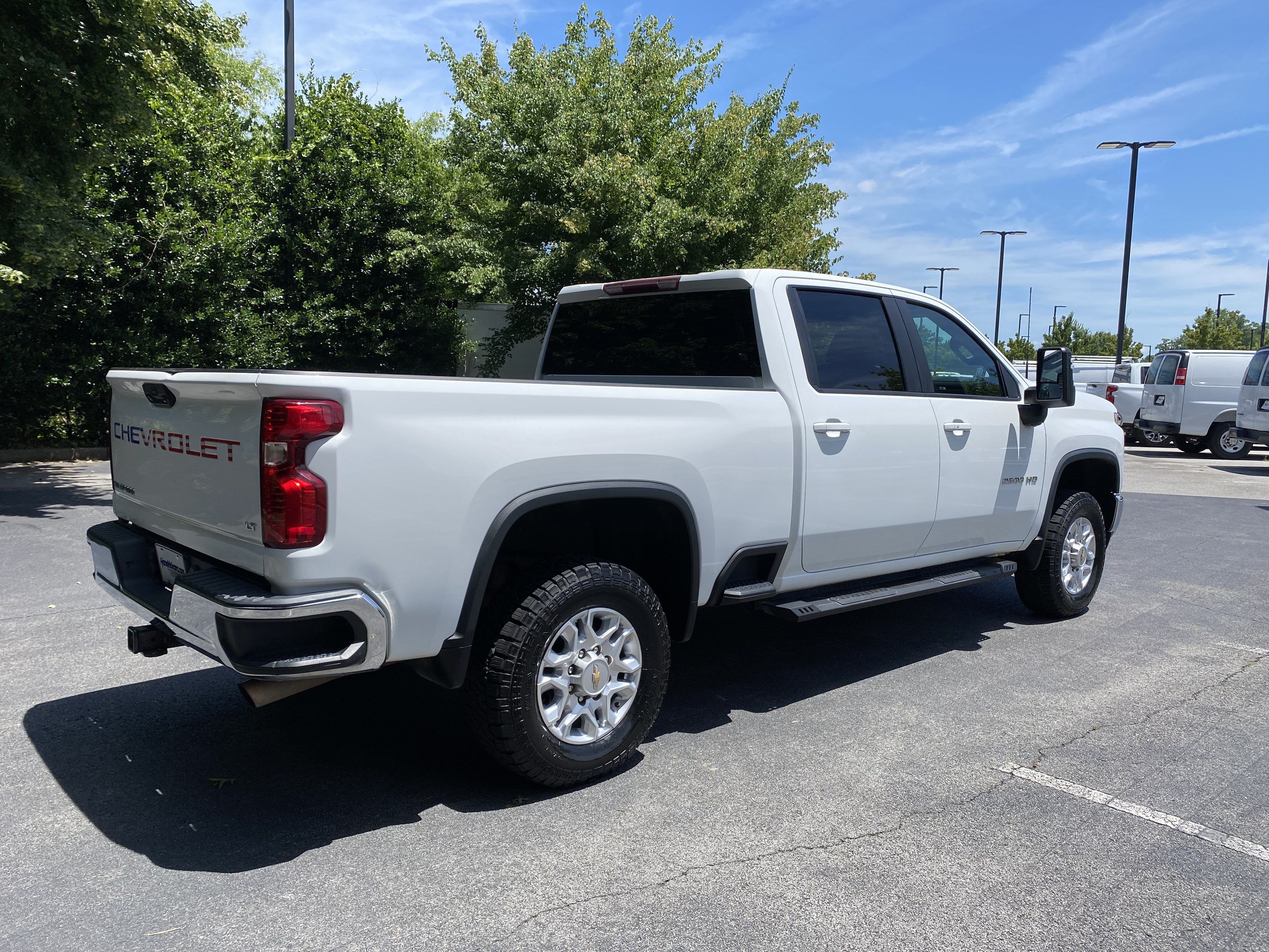 Used 2021 Chevrolet Silverado 2500 LT w/ Convenience Package AWD/4WD image 9