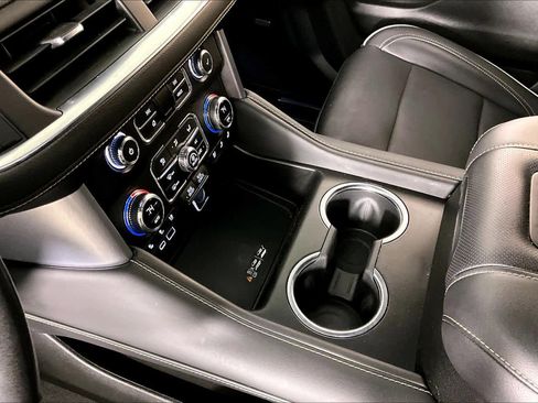 Certified 2021 GMC Yukon SLT w/ SLT Luxury Package image 14