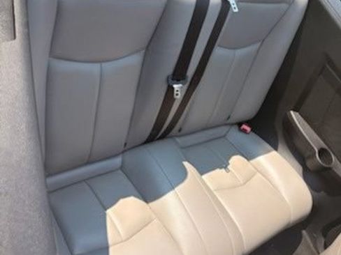 Used 2013 Chrysler 200 Touring FWD image 5