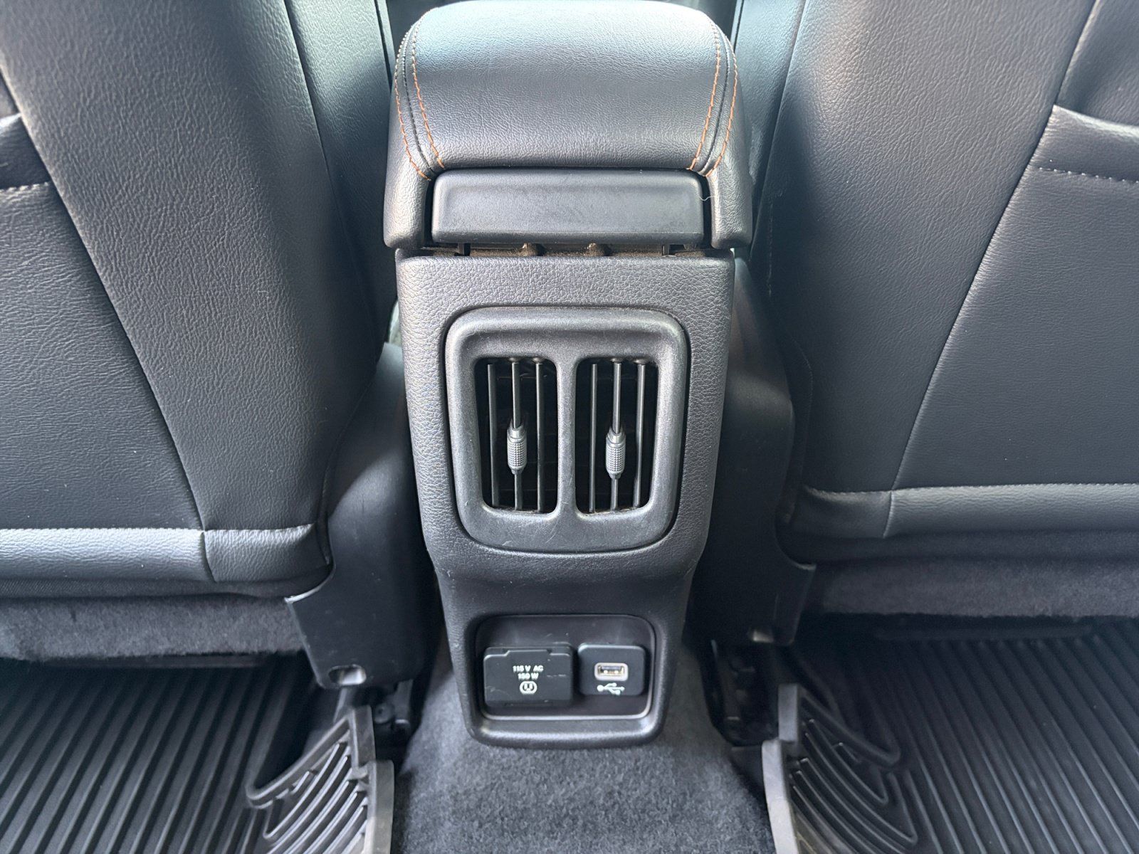 Used 2018 Jeep Compass Limited AWD/4WD image 32