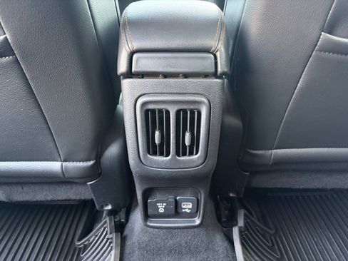 Used 2018 Jeep Compass Limited AWD/4WD image 32