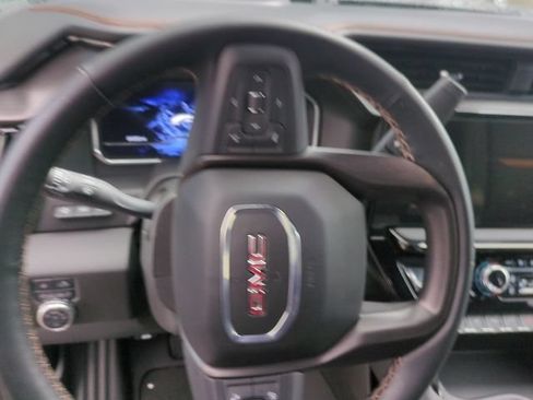 Used 2025 GMC Sierra 3500 AT4 w/ AT4 Premium Plus Package AWD/4WD image 8