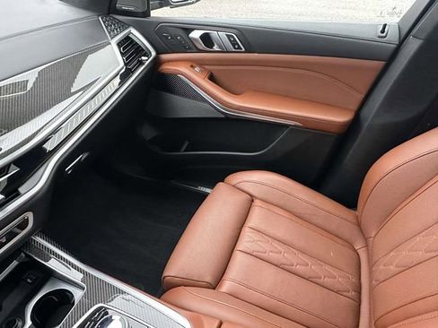 Certified 2024 BMW X7 M60i w/ Executive Package image 39