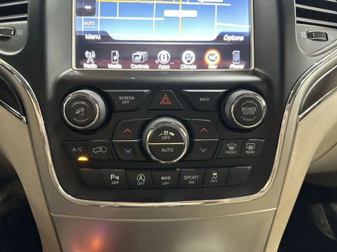 Used 2017 Jeep Grand Cherokee Limited image 21