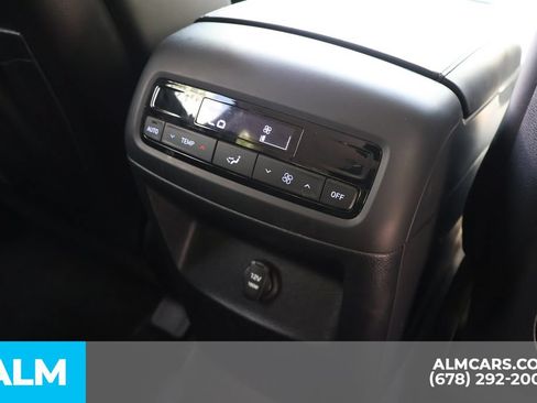 Used 2025 Hyundai Palisade SEL AWD/4WD image 24