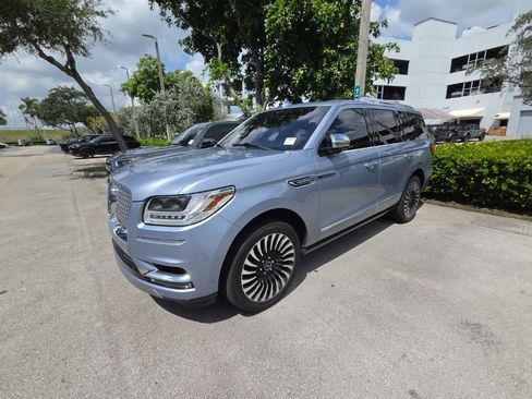 Used 2020 Lincoln Navigator Black Label w/ Cargo Convenience Package AWD/4WD image 10