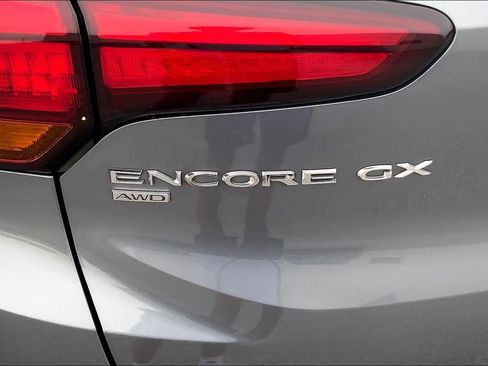 Used 2021 Buick Encore GX Essence w/ Advanced Technology Package AWD/4WD image 31