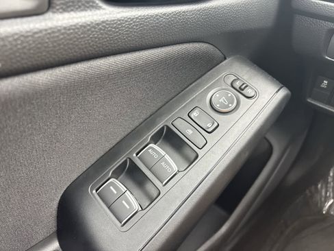 Certified 2025 Honda Civic Sport image 31