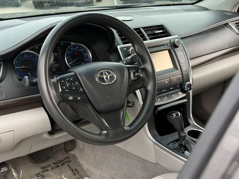 Used 2017 Toyota Camry LE image 14
