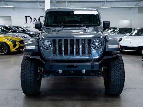 Used 2019 Jeep Wrangler Unlimited Rubicon w/ Dual Top Group AWD/4WD image 2