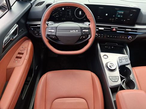 Used 2026 Kia Sportage SX Prestige image 12