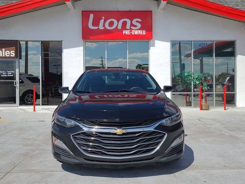 Used 2020 Chevrolet Malibu LT FWD image 1