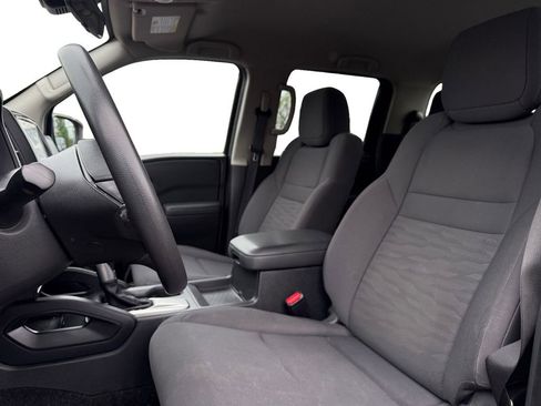 Certified 2022 Nissan Frontier S w/ Technology Package AWD/4WD image 9